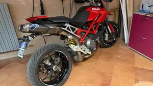 Ducati Hypermotard 1100 EVO (2010 - 12) 