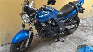Kawasaki ZR-7 (1999 - 00) 