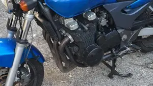 Kawasaki ZR-7 (1999 - 00)  (2)