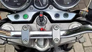 Suzuki GSX 750 (1998 - 03)  (3)