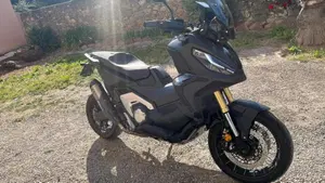 Honda X-ADV 750 DCT Adventure (2021 - 24)  (2)
