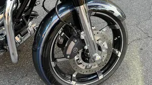 Harley-Davidson 1800 Road Glide Custom (2013) - FLTRXSE  (4)