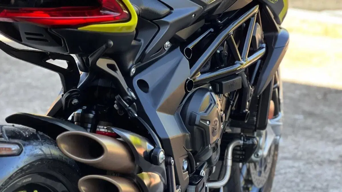 MV Agusta Dragster 800 RR (2018 - 20) 