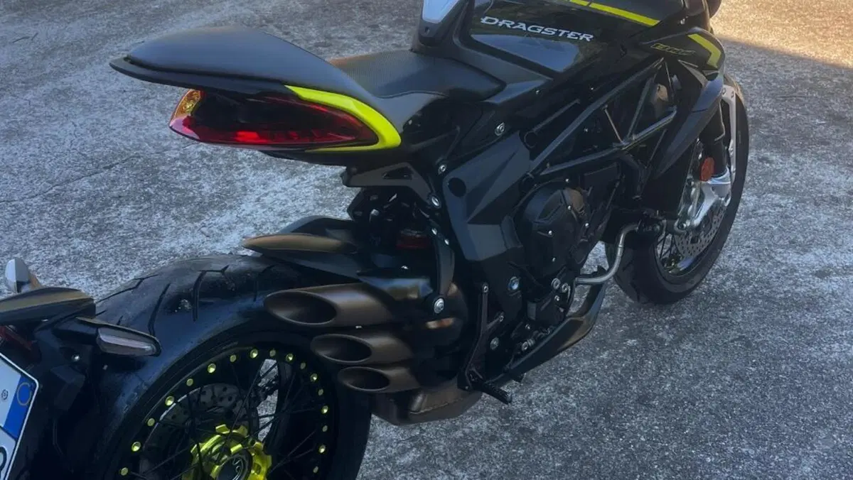MV Agusta Dragster 800 RR (2018 - 20)  (2)