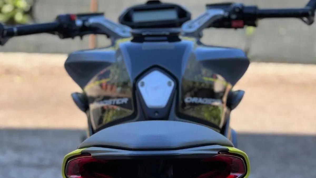 MV Agusta Dragster 800 RR (2018 - 20)  (12)