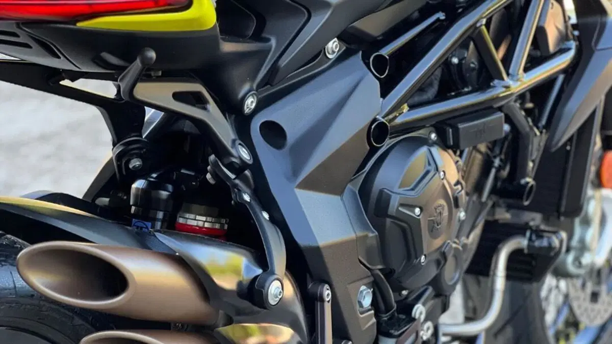 MV Agusta Dragster 800 RR (2018 - 20)  (13)