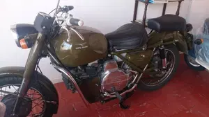 Moto Guzzi   (2)