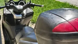 Yamaha X-Max 250 (2010 - 13)  (3)
