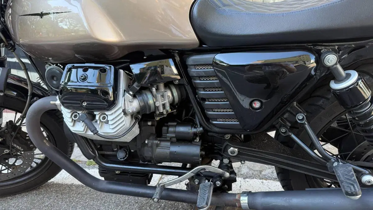 Moto Guzzi V7 Classic (2008 - 12)  (4)