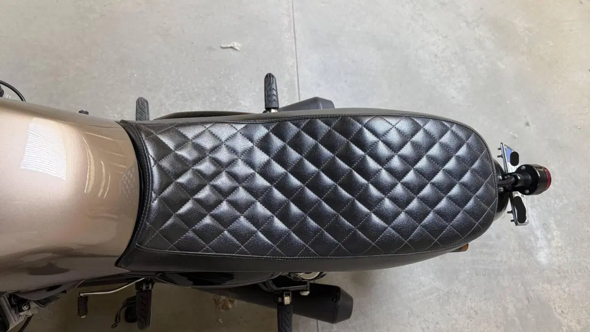 Moto Guzzi V7 Classic (2008 - 12)  (8)