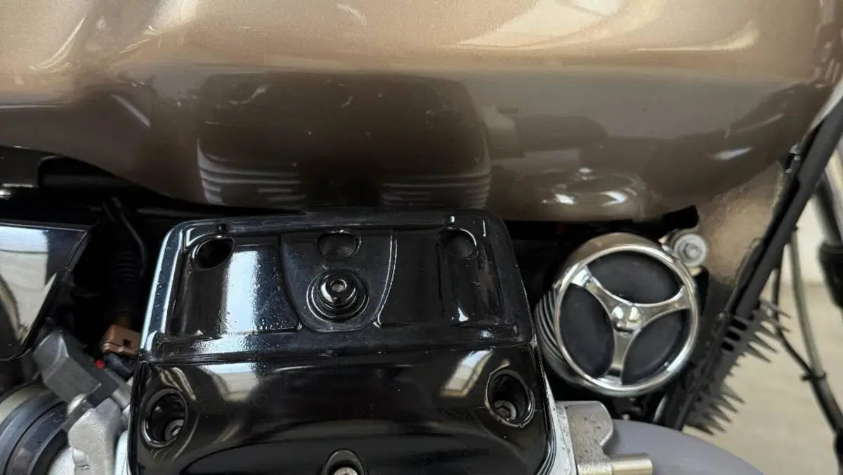 Moto Guzzi V7 Classic (2008 - 12)  (12)