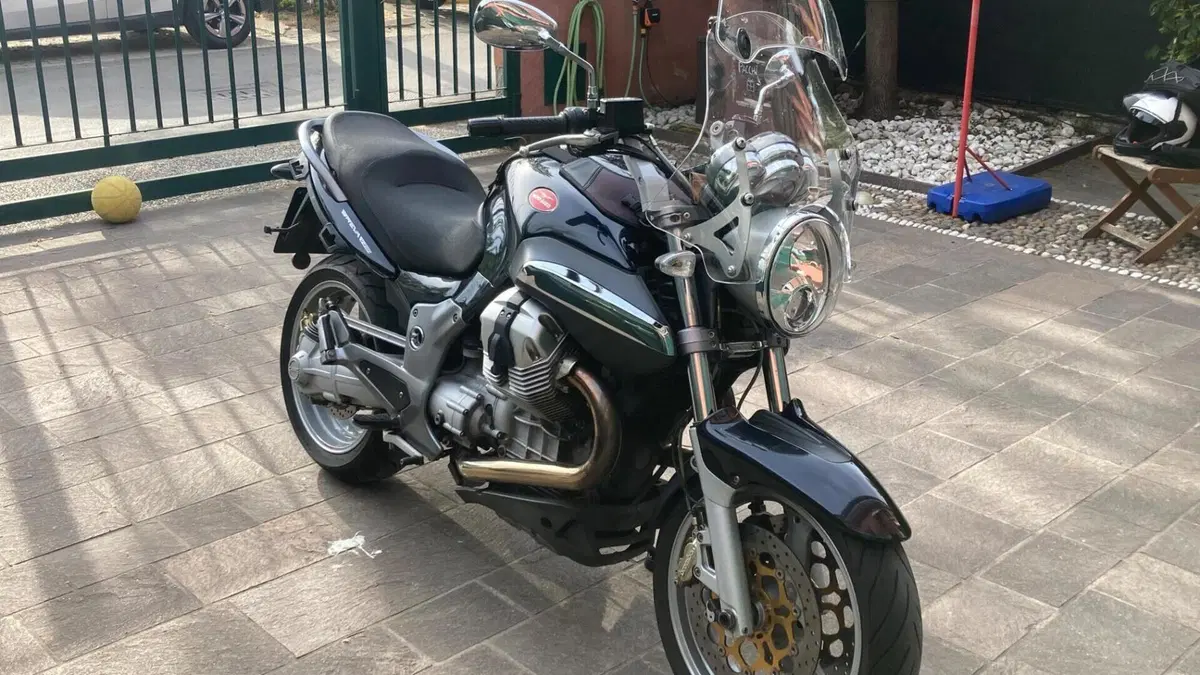 Moto Guzzi Breva 1200 