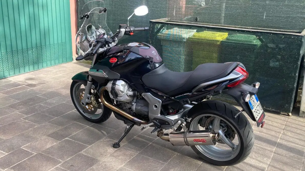 Moto Guzzi Breva 1200  (3)