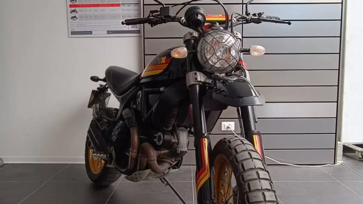 Ducati Scrambler 800 Desert Sled (2017 - 20)  (2)