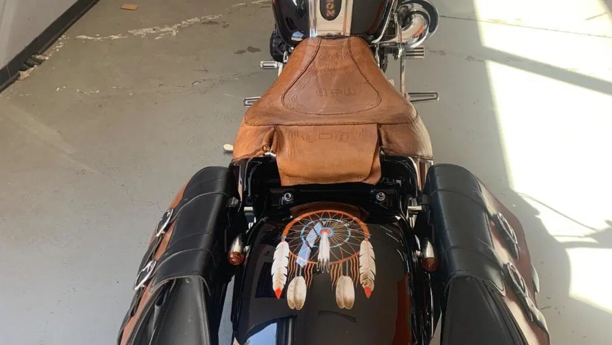 Harley-Davidson 1584 Rocker C (2009 - 11) - FXCWC  (4)