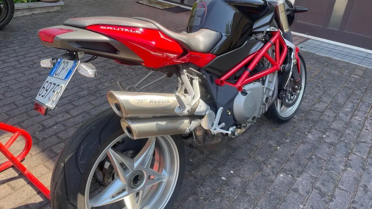 MV Agusta Brutale 750 S (2002 - 06)  (3)