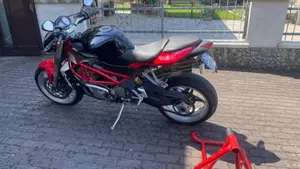 MV Agusta Brutale 750 S (2002 - 06)  (4)