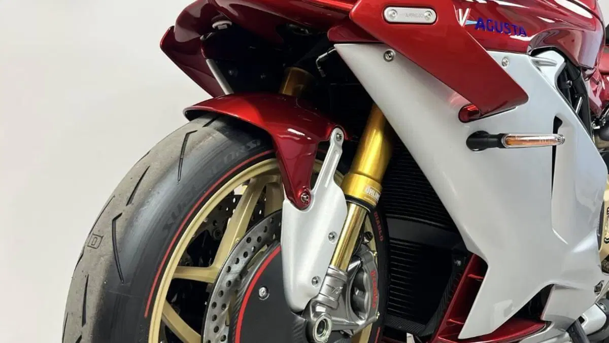 MV Agusta Superveloce 1000 Serie Oro (2024 - 26)  (5)