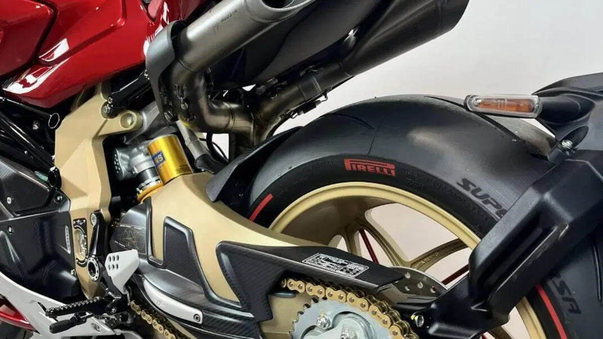MV Agusta Superveloce 1000 Serie Oro (2024 - 26)  (9)