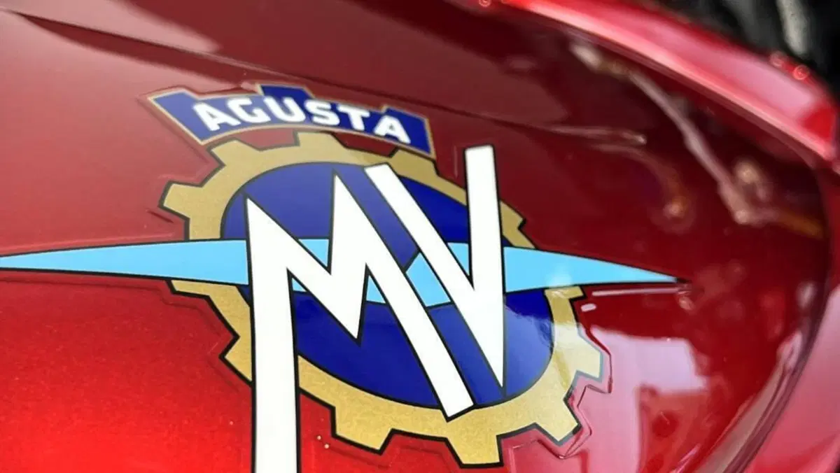 MV Agusta Superveloce 1000 Serie Oro (2024 - 26)  (14)