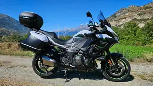 Kawasaki Versys 1000 Grand Tourer (2017 - 20)  (2)