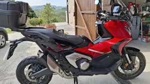 Honda X-ADV 750 Special Edition (2026)  (4)