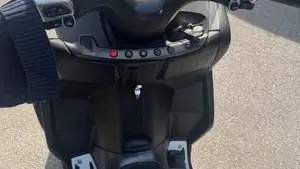 Piaggio MP3 400 ABS Hpe (2021 - 22)  (6)