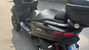 Piaggio MP3 400 ABS Hpe (2021 - 22)  (7)
