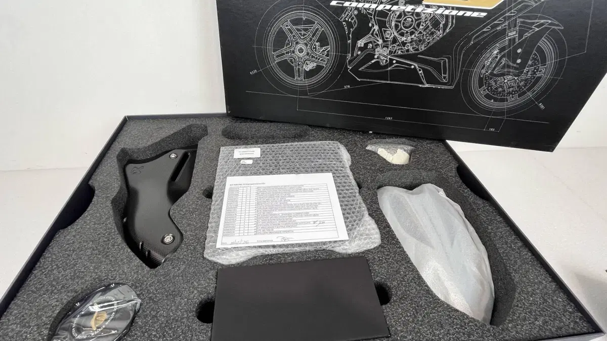 MV Agusta F3 800 Competizione (2025 - 26)  (17)