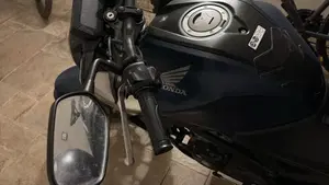 Honda CB 125 R (2021 - 23)  (7)