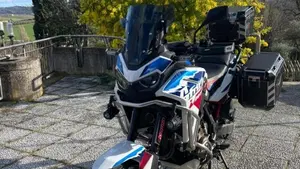 Honda Africa Twin CRF 1100L ES (2024 - 26)  (2)
