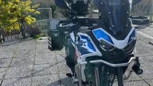 Honda Africa Twin CRF 1100L ES (2024 - 26)  (4)