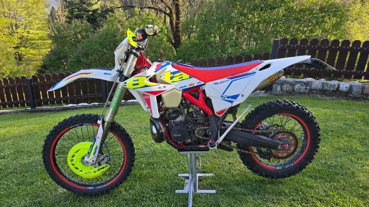 Betamotor RR 300 2T Enduro Racing (2019)  (4)