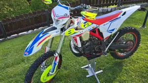 Betamotor RR 300 2T Enduro Racing (2019)  (13)