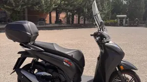 Honda SH 350 Sport (2021 - 24)  (2)