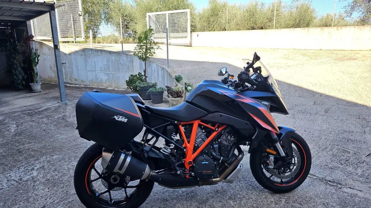 KTM 1290 Super Duke GT ABS (2016 - 18) 