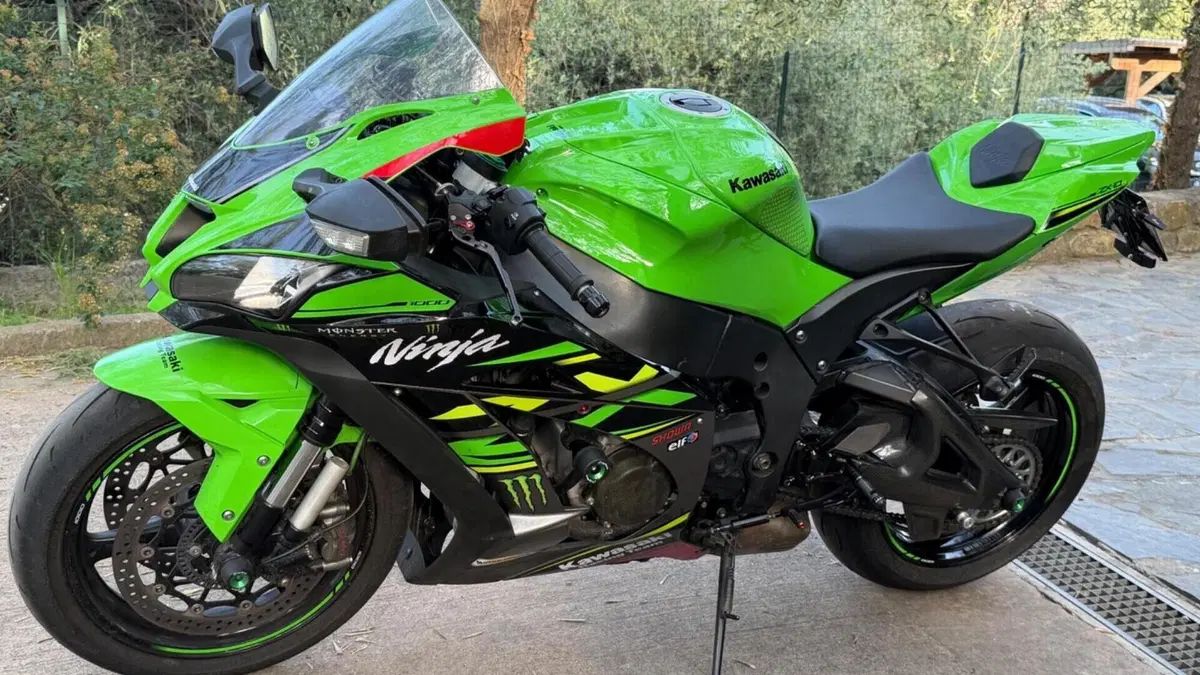 Kawasaki Ninja 1000 ZX-10R KRT Replica (2019 - 20)  (3)