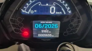 Triumph Street Triple 765 R (2023 - 26)  (3)