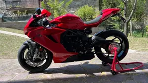 MV Agusta F3 800 Rosso (2021 - 23)  (3)
