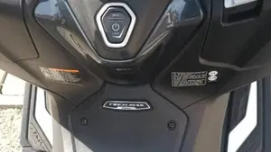 Yamaha T-Max 560 (2022 - 24)  (4)