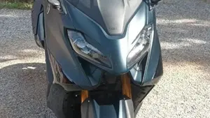 Yamaha T-Max 560 (2022 - 24)  (2)
