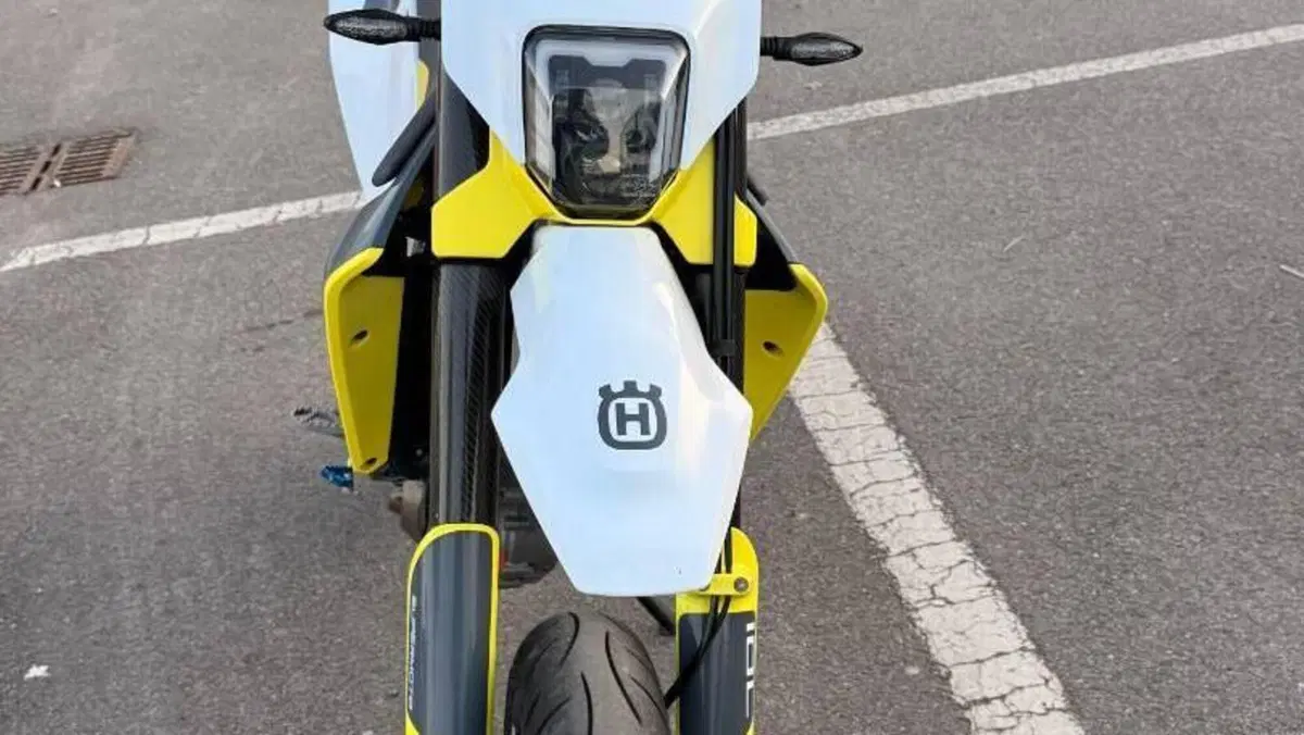 Husqvarna 701 Supermoto (2023 - 25)  (20)