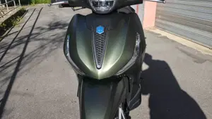 Piaggio Beverly 400 S (2025 - 26)  (7)