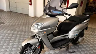 Yamaha XC 300 Versity usata