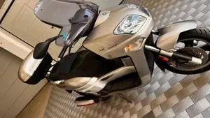 Yamaha XC 300 Versity  (3)
