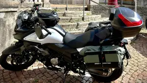 Suzuki V-Strom 650 ABS (2011 - 17)  (2)