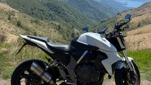 Honda CB 1000 R (2008 - 10)  (2)