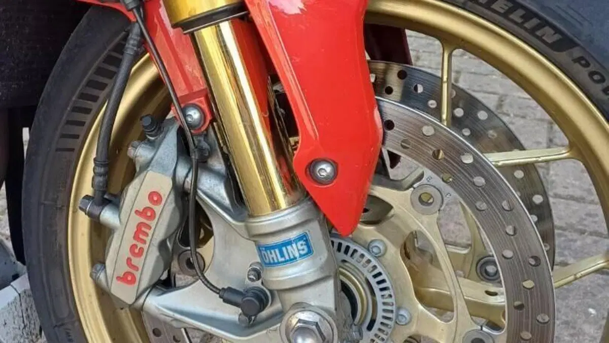 Honda CBR 1000 RR Fireblade SP (2014 - 16)  (3)