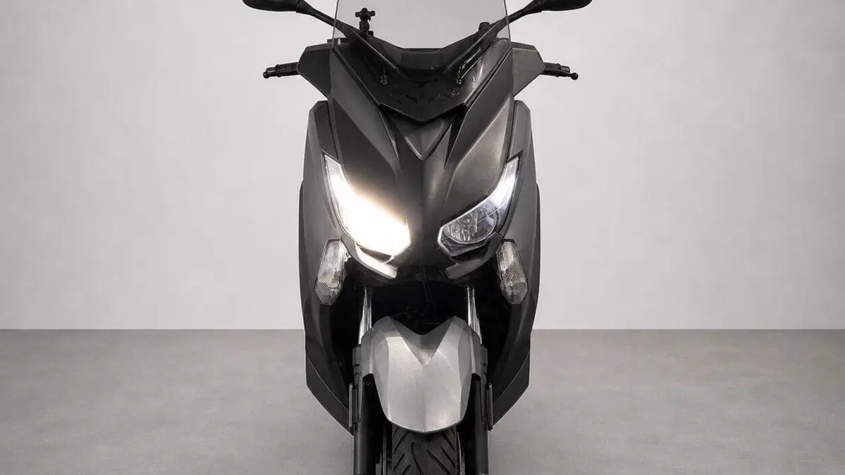 Yamaha X-Max 400 ABS (2013 - 16)  (3)