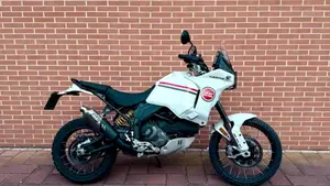 Ducati DesertX (2022 - 25) 